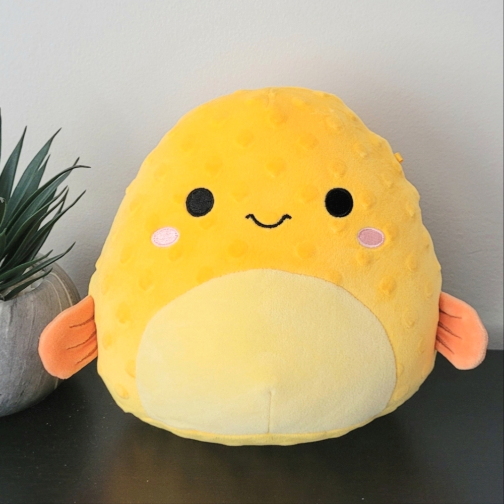 Squishmallows Yellow Fish 8"